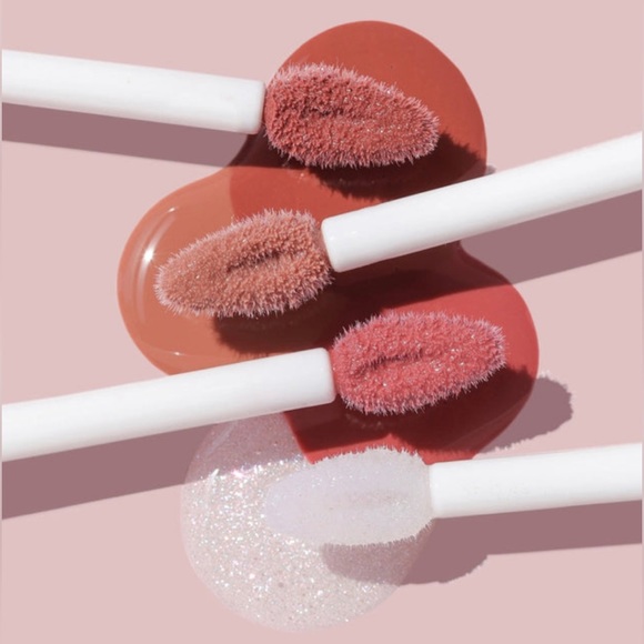 Wander Trio Bundle- Trailblazer eyeshadow palette-Lip ReTreat- Upgraded Lashes - Picture 11 of 11